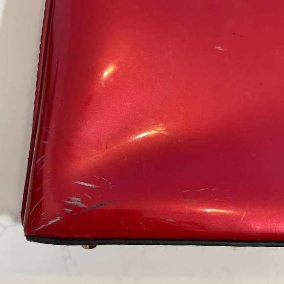 Beijo patented Red and Black leather handbag - Picture 6 of 7